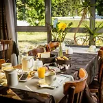 Logis Restaurant De La Poste Et La Grange Detente, Espace Bien-etre