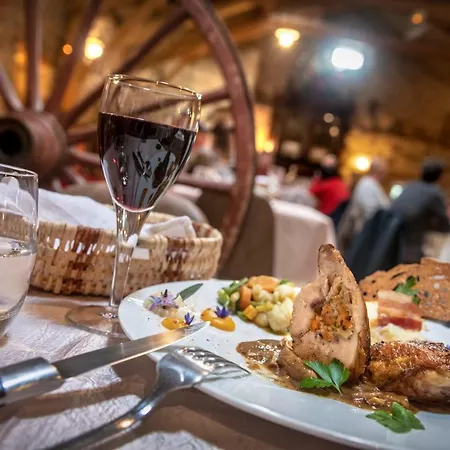 Restaurant De La Poste Et La Grange Detente, Espace Bien-etre Chateauneuf-de-Randon