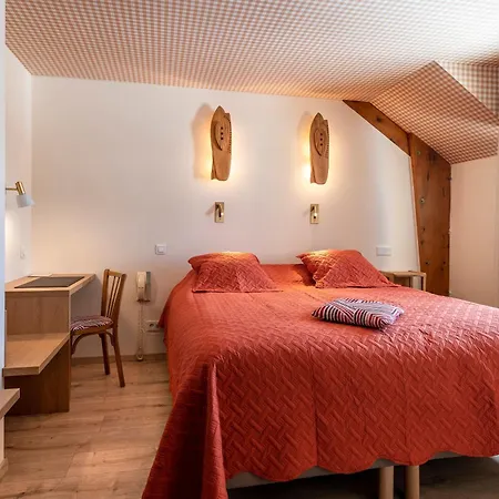 Logis Restaurant De La Poste Et La Grange Detente, Espace Bien-etre 3* Châteauneuf-de-Randon