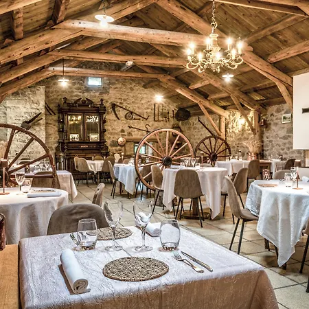 Logis Restaurant De La Poste Et La Grange Detente, Espace Bien-etre