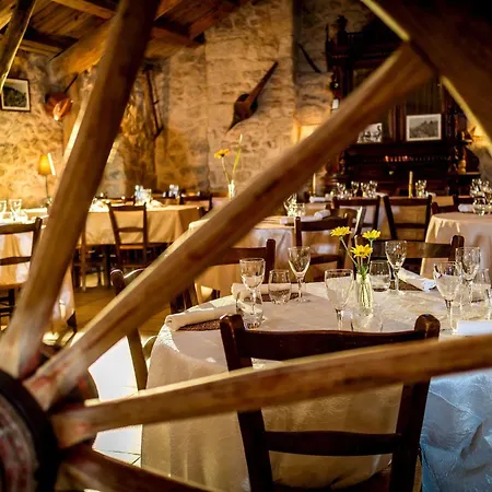 Restaurant De La Poste Et La Grange Detente, Espace Bien-etre Chateauneuf-de-Randon