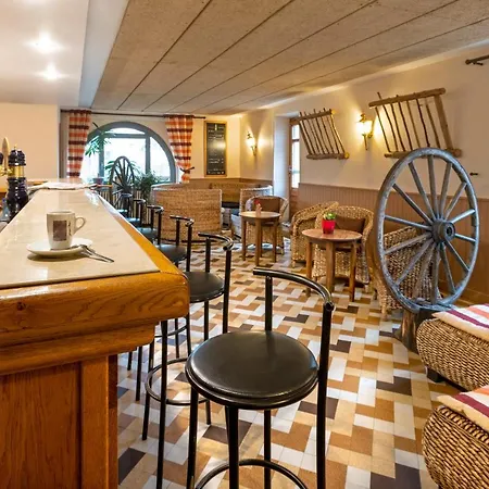 Logis Restaurant De La Poste Et La Grange Detente, Espace Bien-etre 酒店 3*